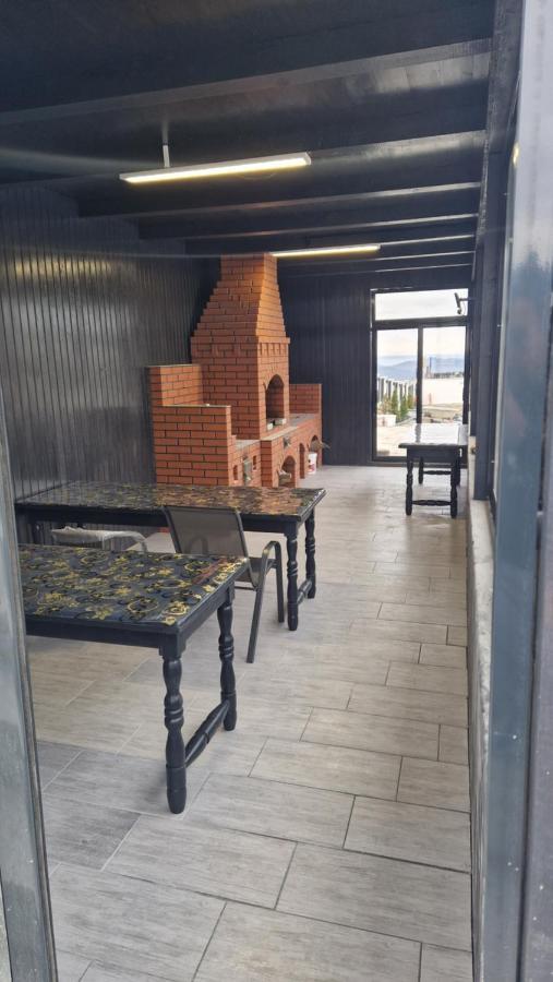 Casa De Vacanta Larisa Novaci-Străini Exterior foto